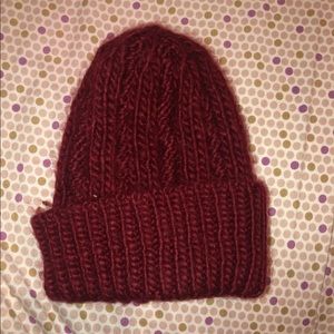 Maroon beanie